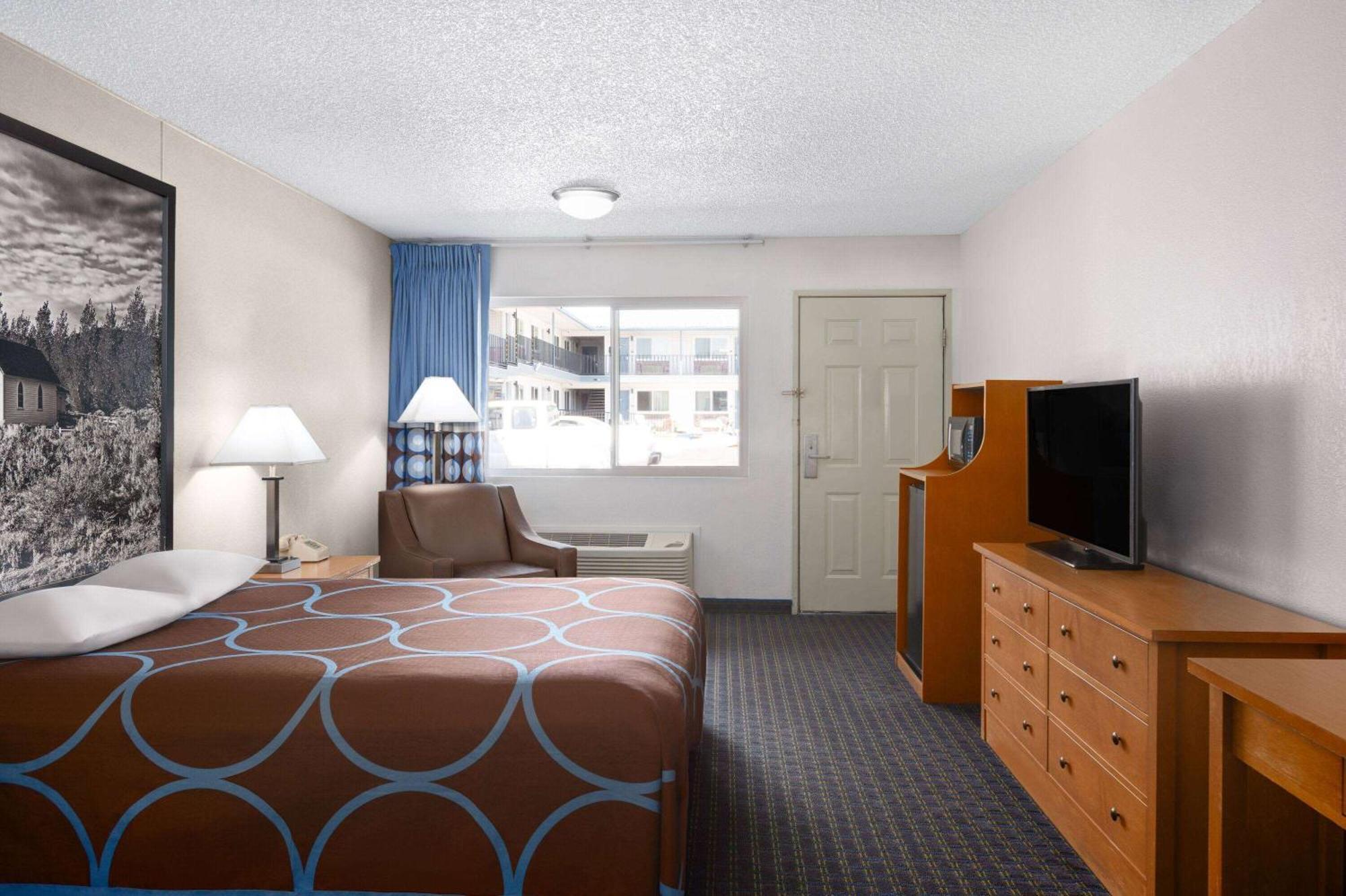 Super 8 By Wyndham Susanville
