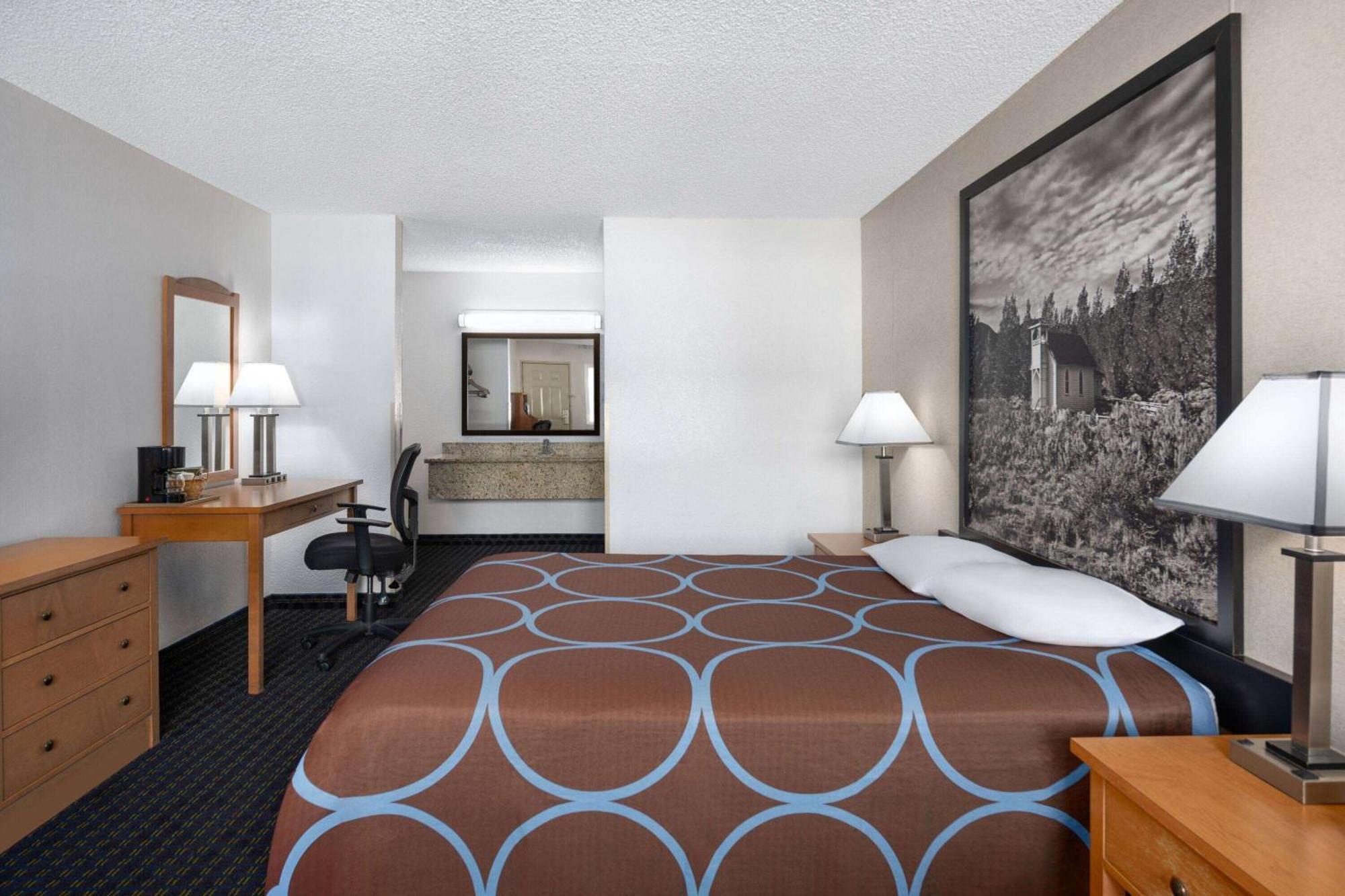 Super 8 By Wyndham