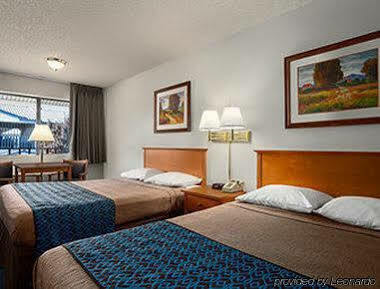 Motel Super 8 By Wyndham 2*